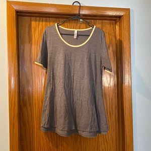 LuLaRoe Perfect Tee, Size medium